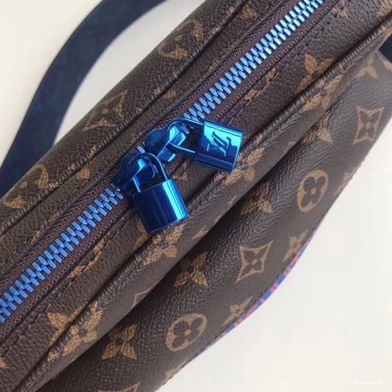 Vuitton Messenger Louis 0813